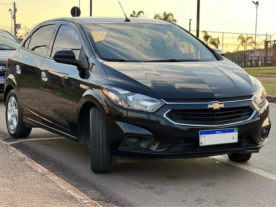 GM - Chevrolet Onix HATCH LTZ 1.4 8V FlexPower 5p Aut.