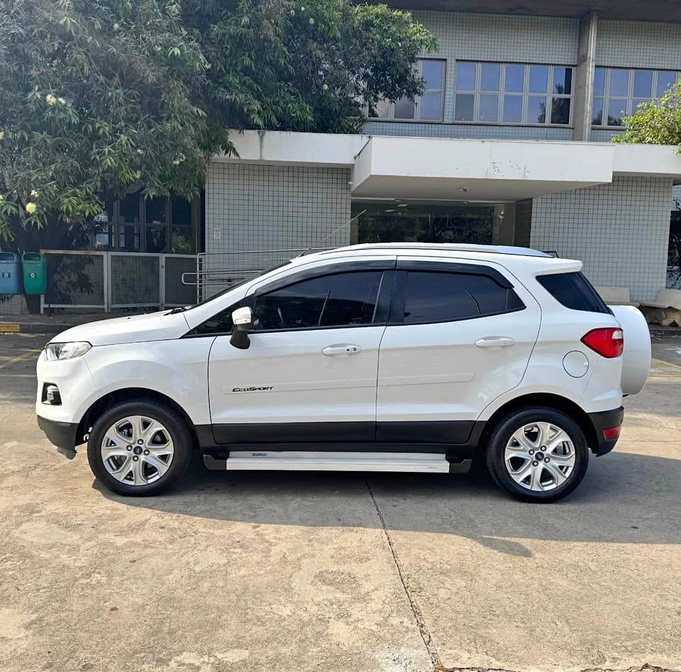 Ford Ecosport TITANIUM 1.6 16V Flex 5p