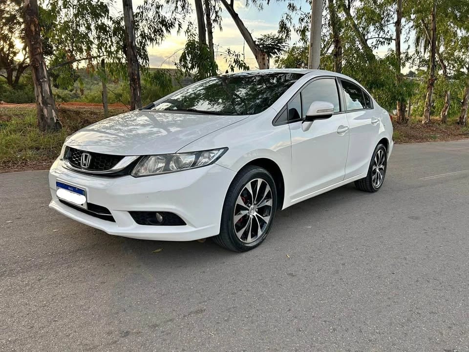 Honda Civic Sedan LXR 2.0 Flexone 16V Aut. 4p