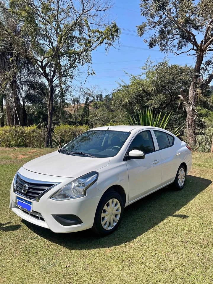 Nissan Versa 1.0 12V FlexStart 4p Mec.