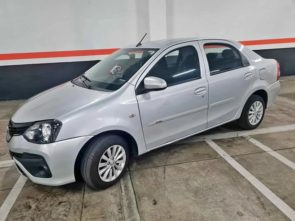 Toyota Etios X Sedan 1.5 Flex 16V 4p Aut.