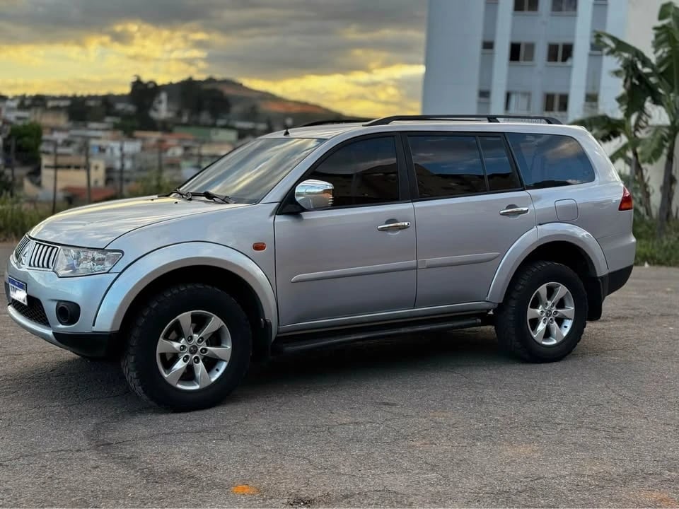 Mitsubishi Pajero DAKAR/HPE 3.5 4x4 Flex 5p Aut.